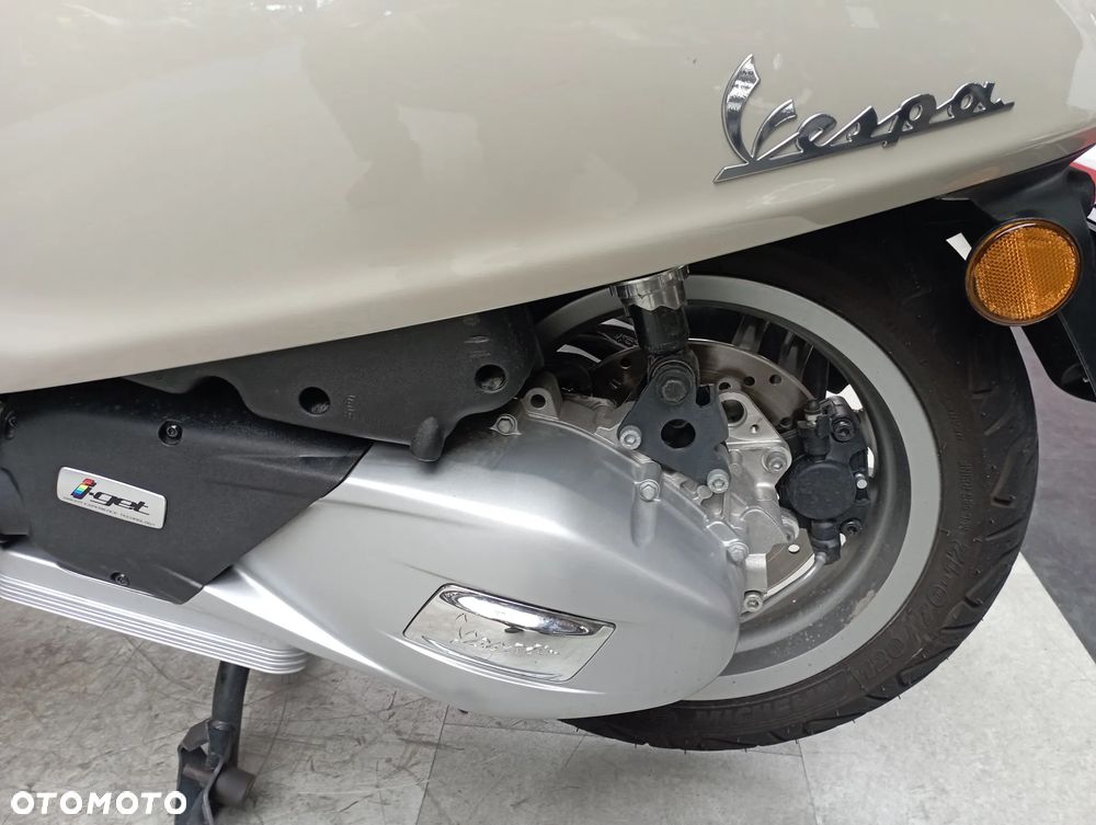 Vespa Primavera - 9