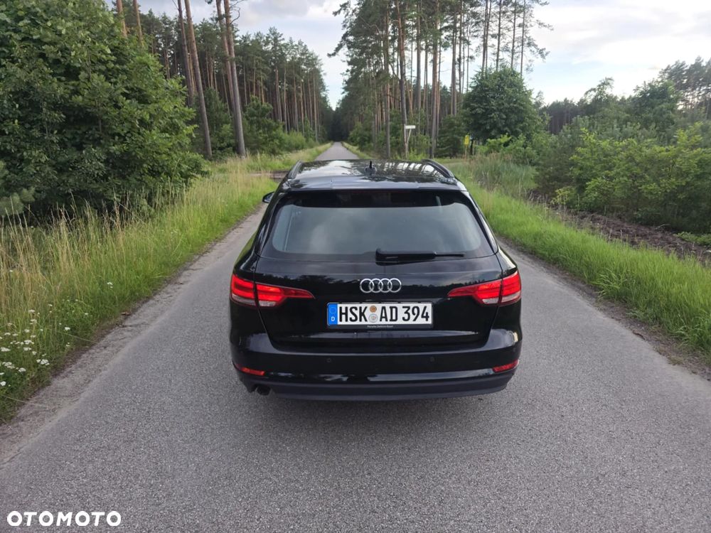 Audi A4 Avant - 10