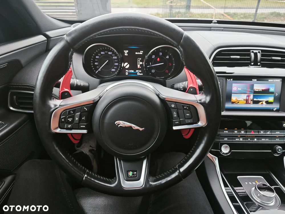 Jaguar XE 20d R-Sport Ingenium Edition - 16