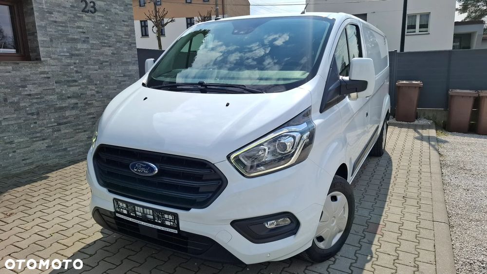 Ford TRANSIT CUSTOM - 1