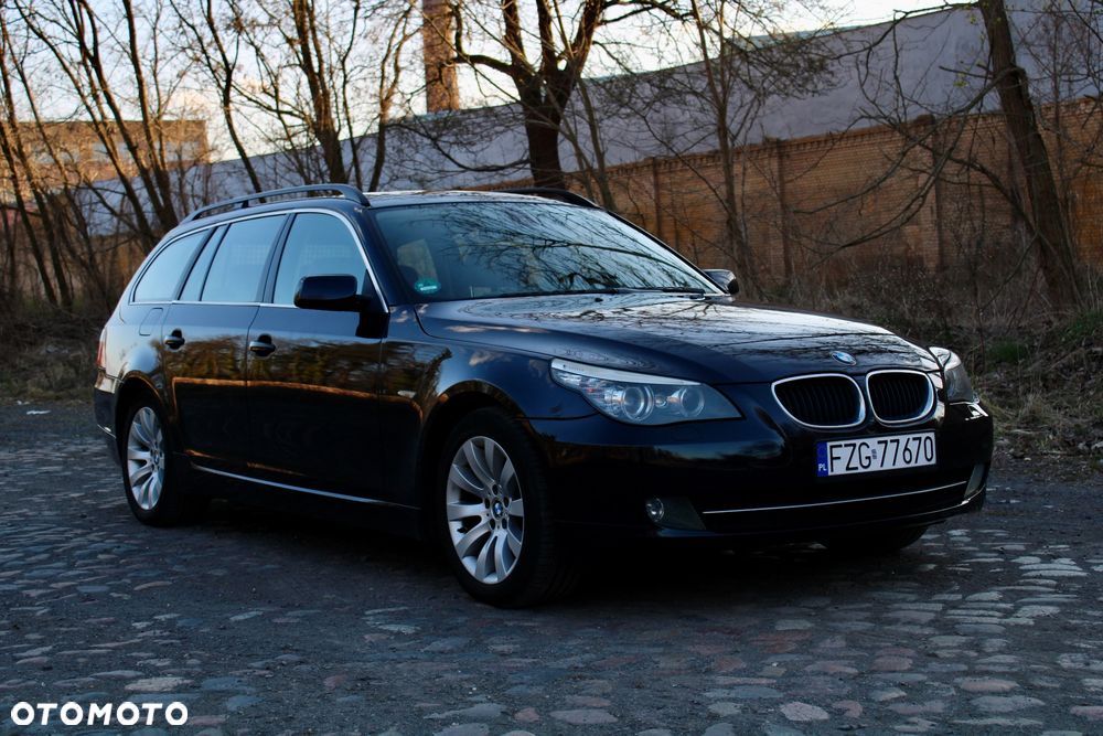 BMW Seria 5 520d Edition Exclusive - 1