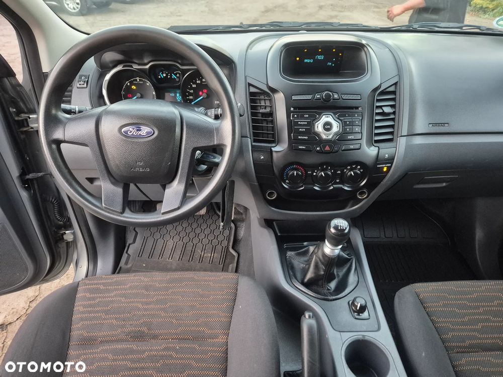 Ford Ranger XLT - 22