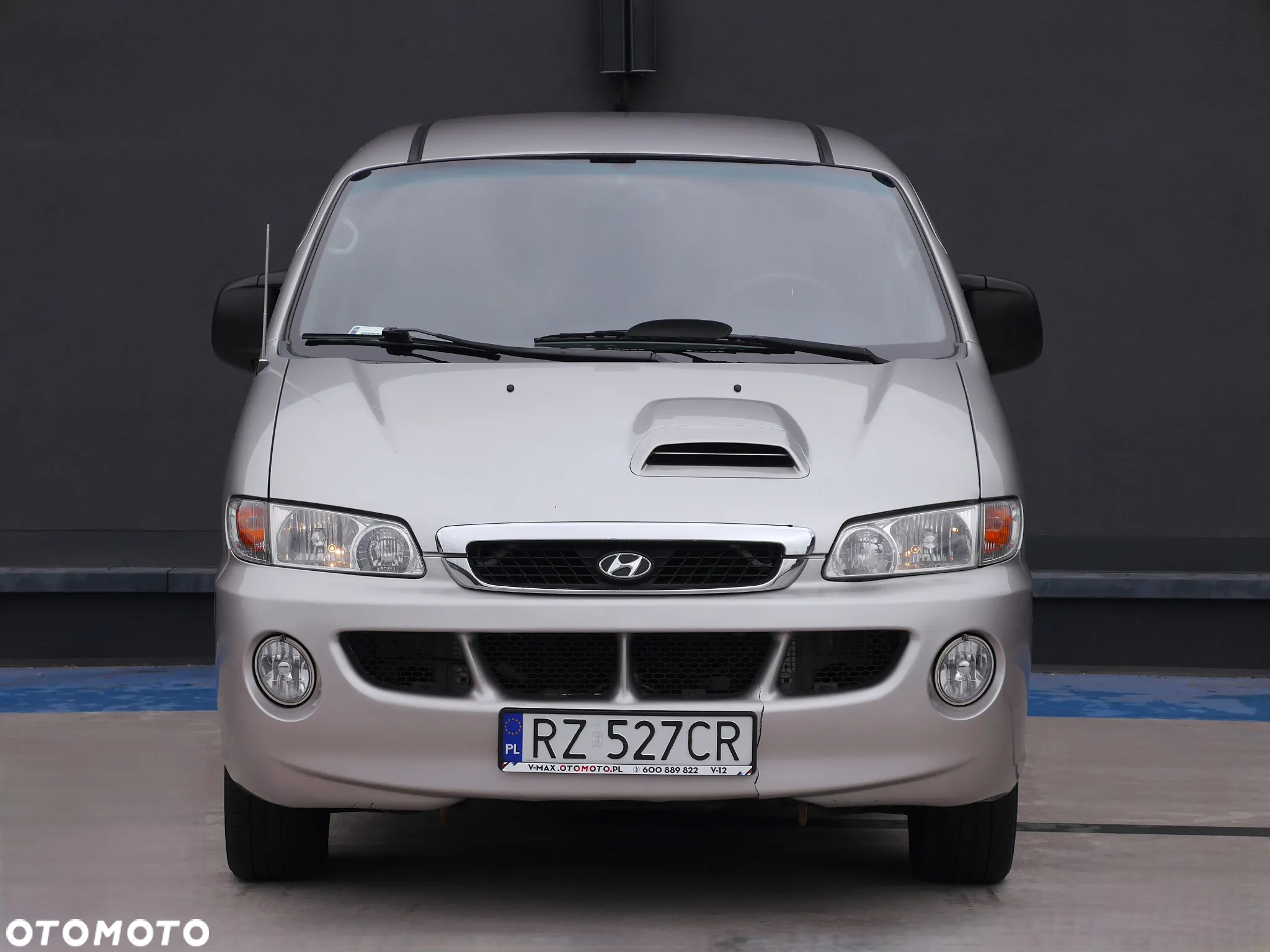Hyundai H-1 2.5 CRDi Travel Family+ - 3