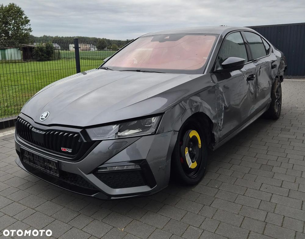 Skoda Octavia 2.0 TSI RS DSG - 2