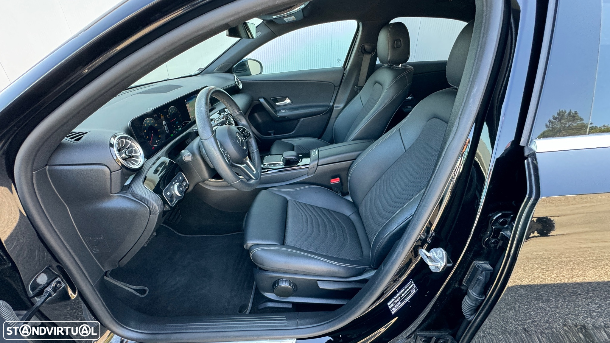 Mercedes-Benz A 250 Limousine e Style Plus - 36