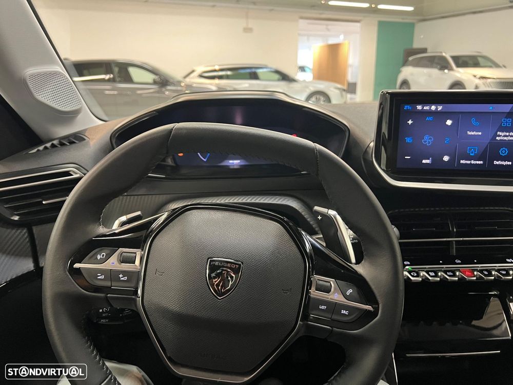 Peugeot 208 1.2 Hybrid Allure e-DCS6 - 26