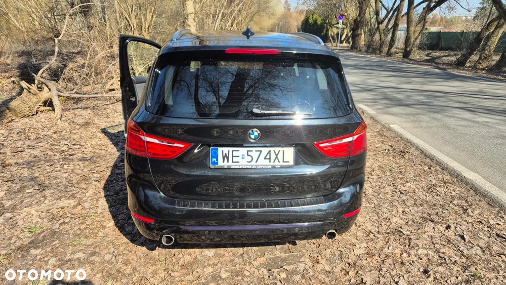 BMW Seria 2 220d Sport-Aut - 4