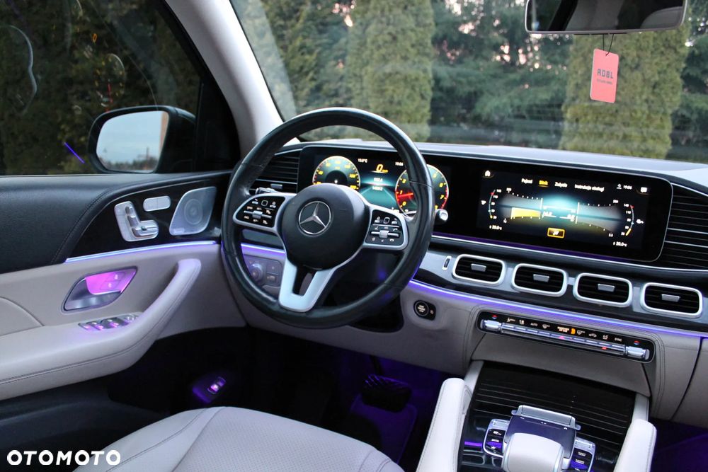 Mercedes-Benz GLE - 29