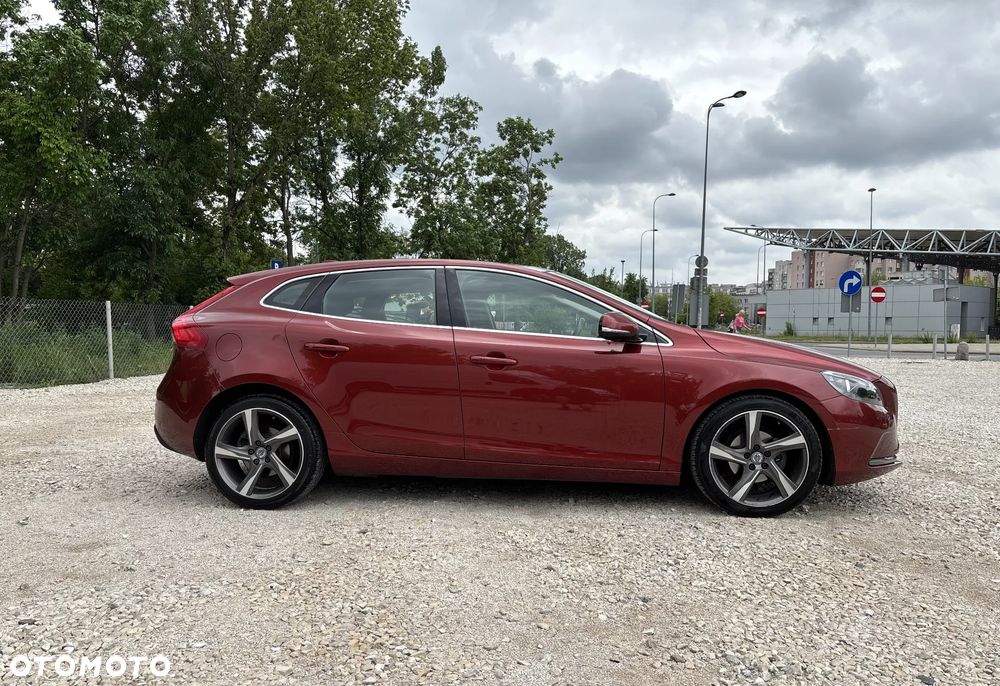 Volvo V40 D2 Momentum - 20