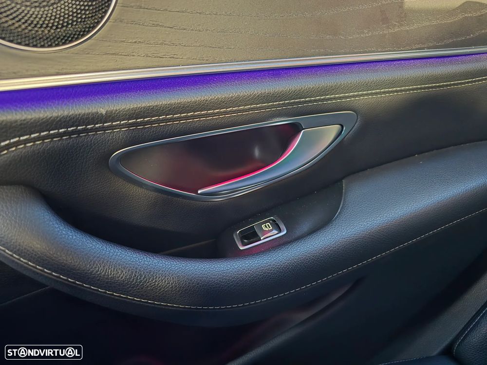 Mercedes-Benz E 300 de AMG Line - 41