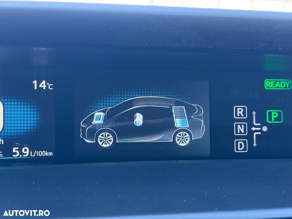 Toyota Prius (Hybrid) Executive - 16