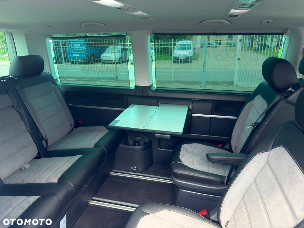 Volkswagen Multivan - 26