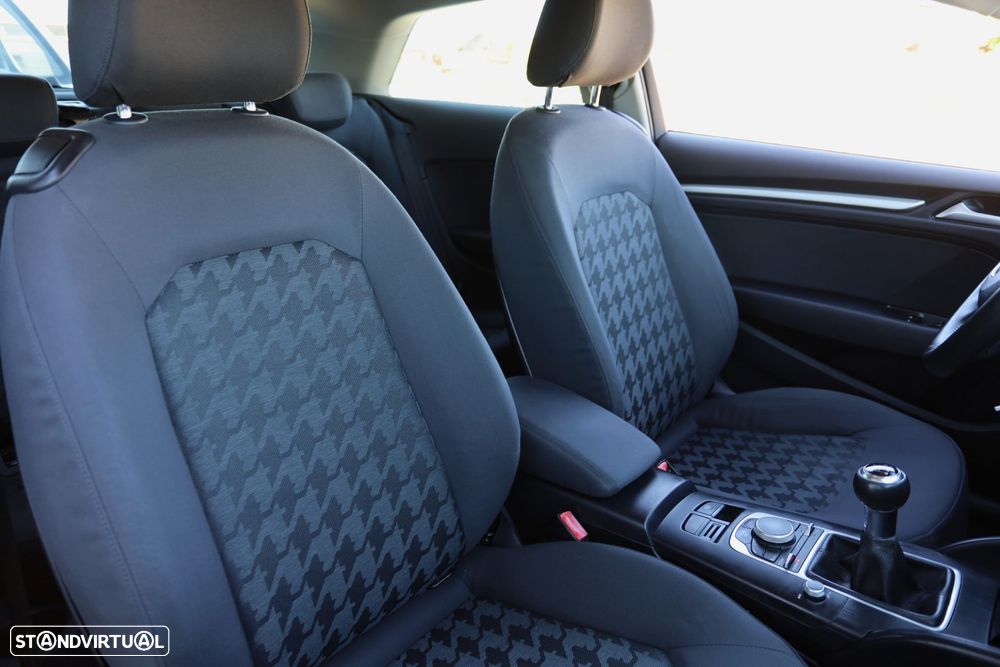 Audi A3 1.6 TDI Attraction Ultra - 15