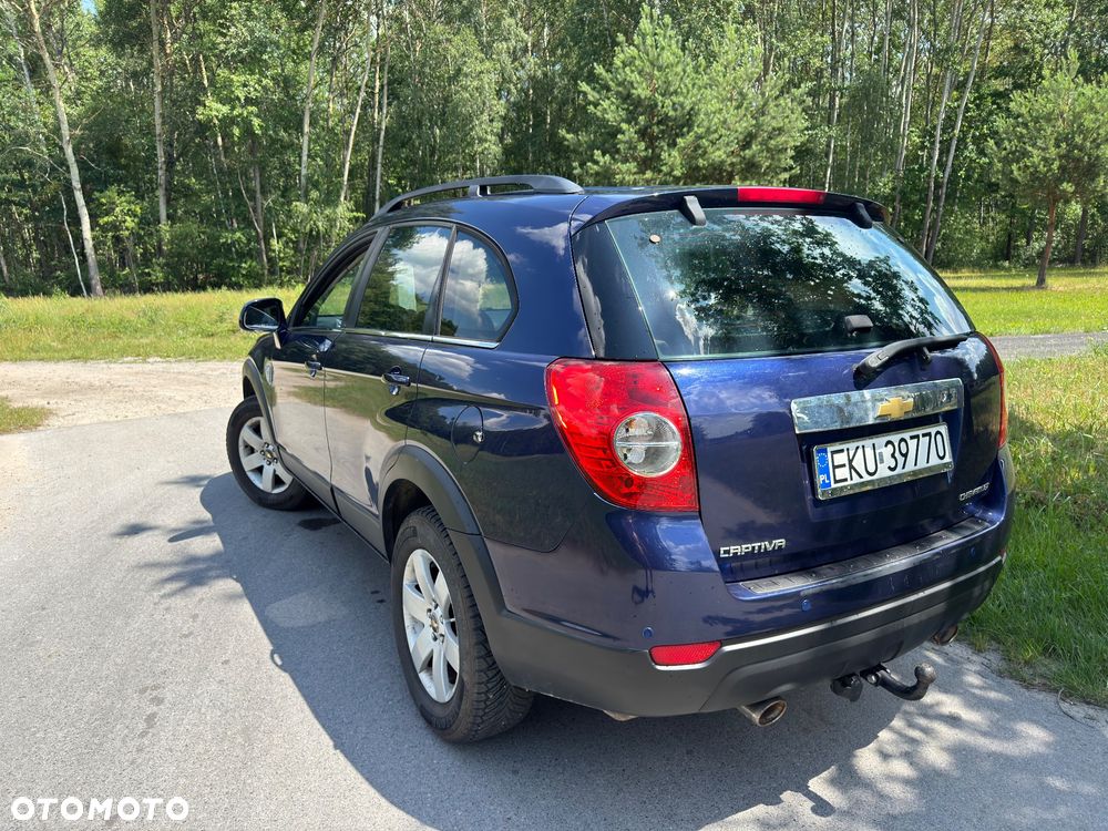 Chevrolet Captiva 2.4 LS 5os - 6