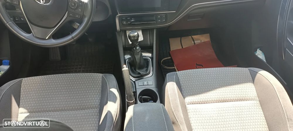 Toyota Auris Touring Sports 1.4 D-4D C.+P.Sport +TSS+Navi - 9