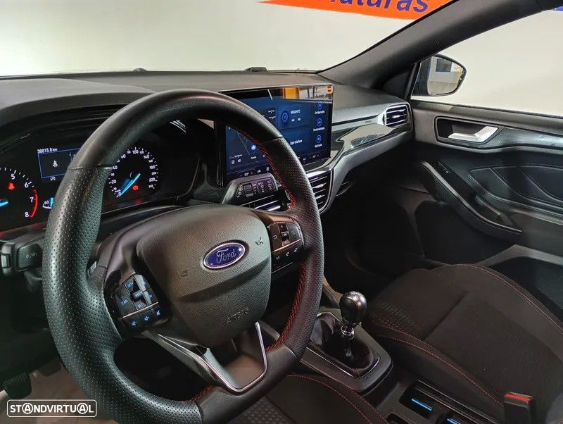 Ford Focus 1.0 EcoBoost MHEV ST-Line - 17