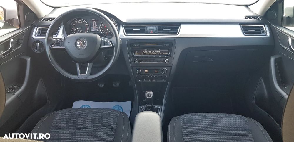 Skoda RAPID 1.2 TSI Ambition - 2