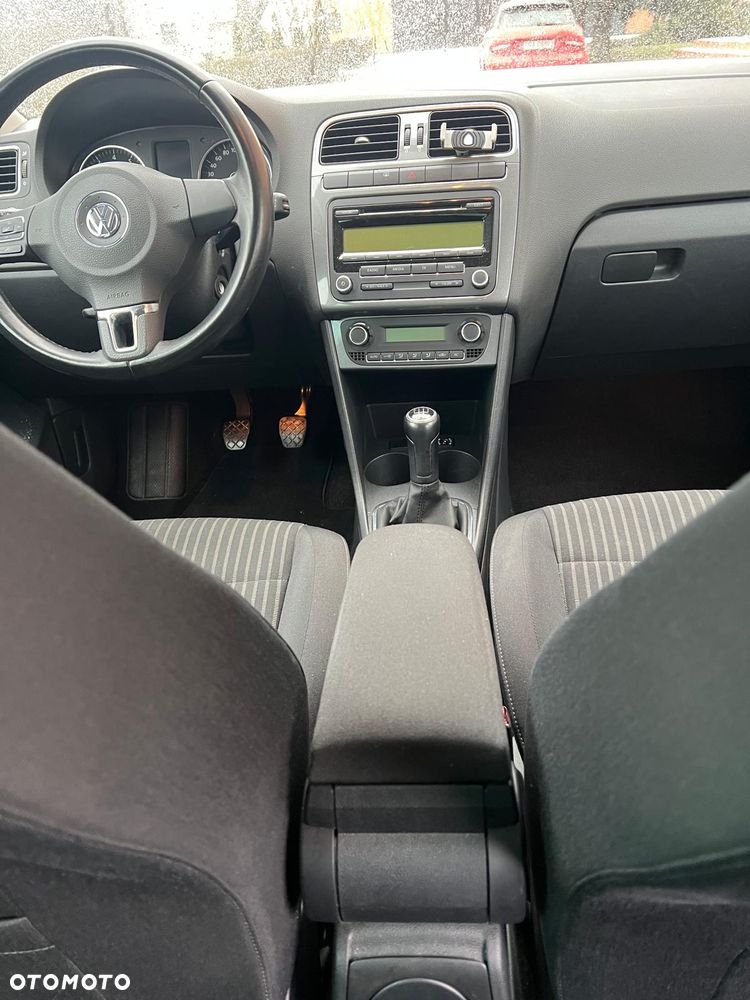 Volkswagen Polo 1.4 Highline - 17