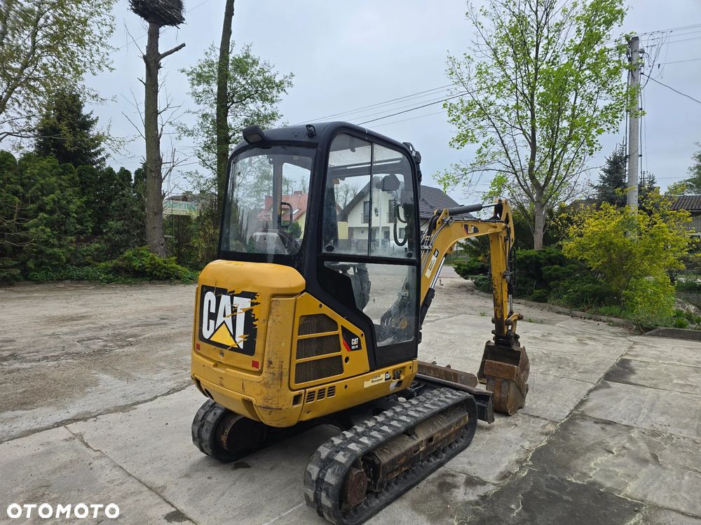 Caterpillar cat302.4 - 8