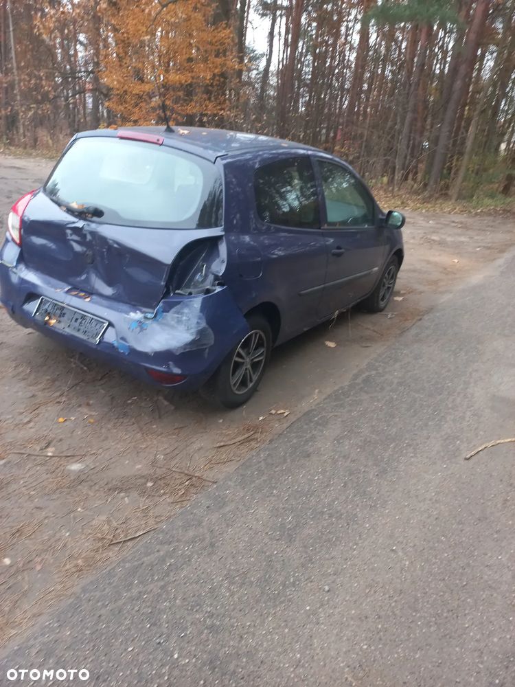 Renault Clio 1.5 dCi Authentique - 4