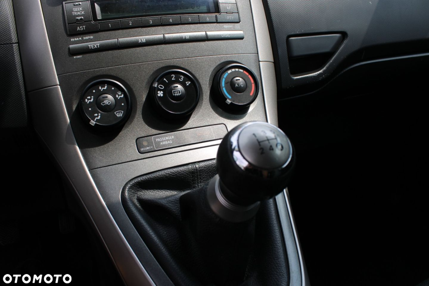Toyota Auris - 38