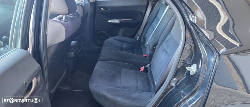 Honda Civic 1.4 Comfort - 9