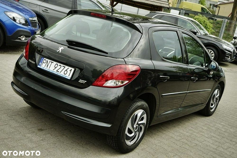 Peugeot 207 - 7