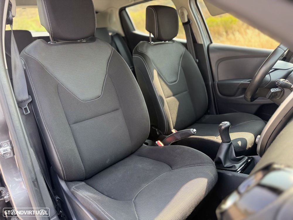 Renault Clio 1.5 dCi Limited - 12