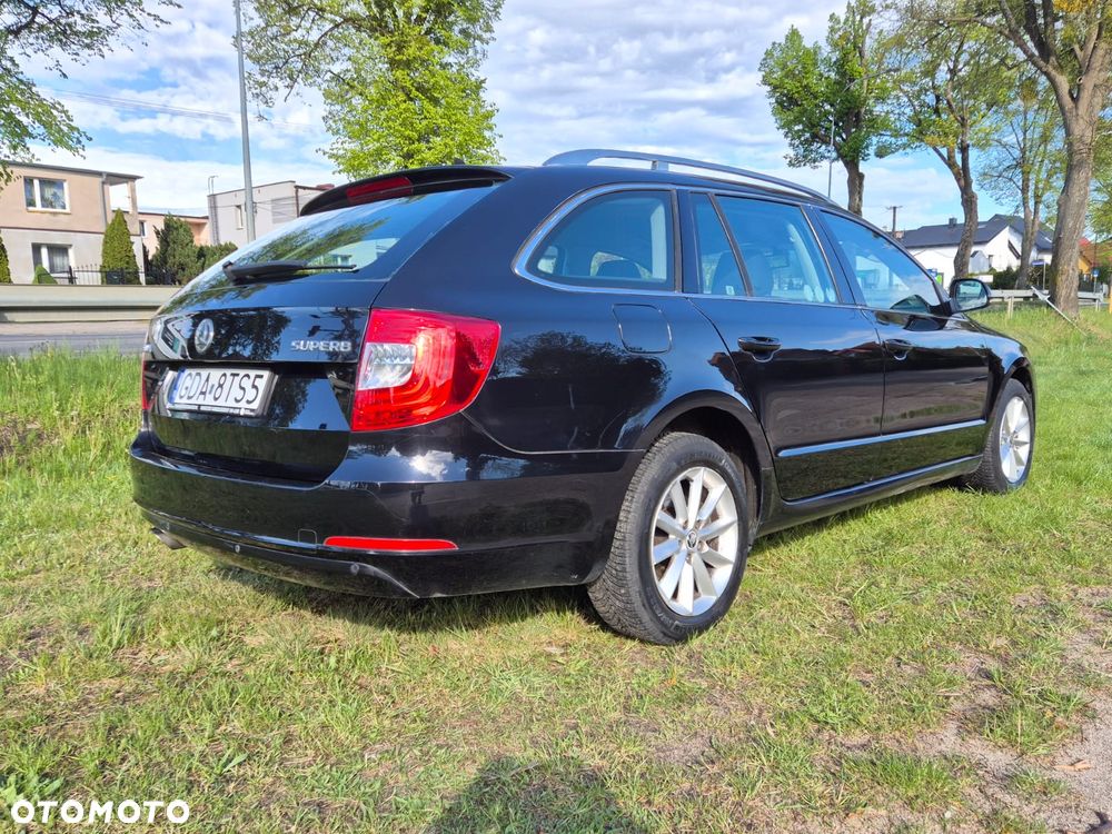 Skoda Superb 2.0 TDI Ambition DSG - 22