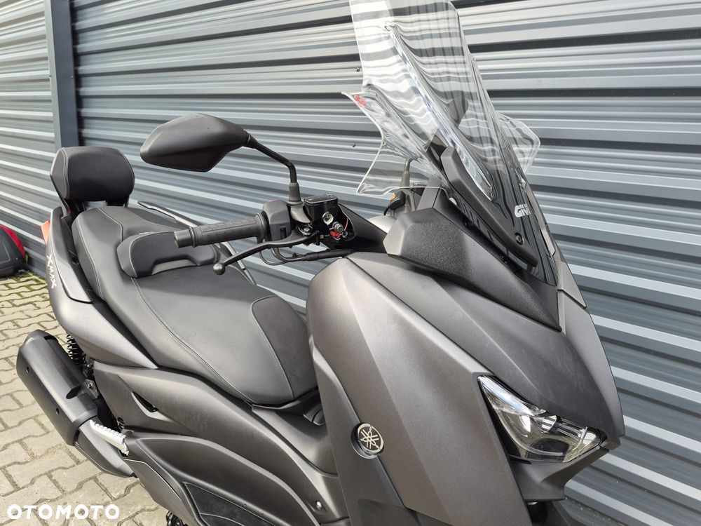 Yamaha X-max - 10