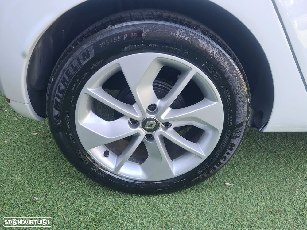 Renault Clio 0.9 TCe Limited - 11
