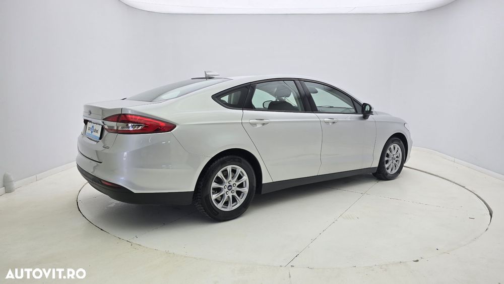 Ford Mondeo 2.0 HEV Trend - 6