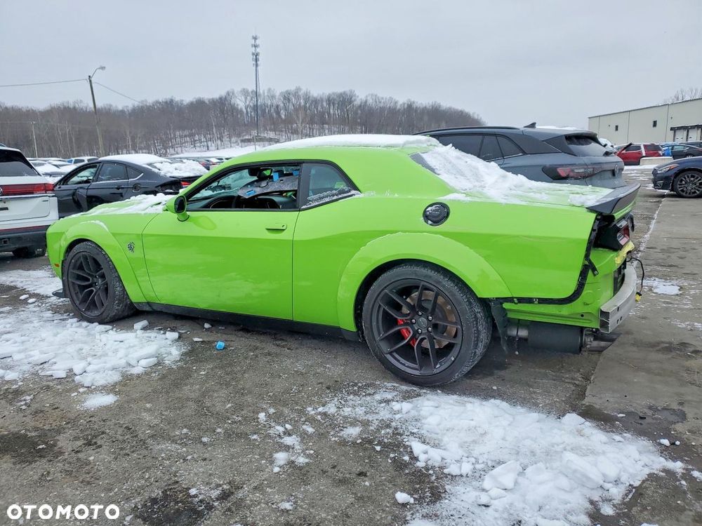 Dodge Challenger - 3