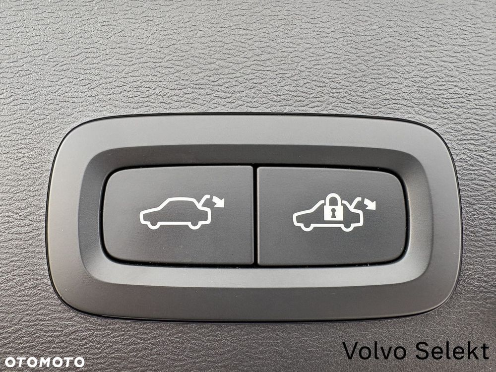 Volvo XC 40 - 25