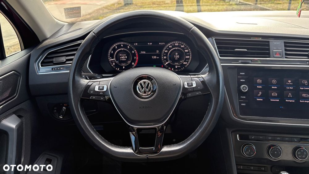 Volkswagen Tiguan - 31
