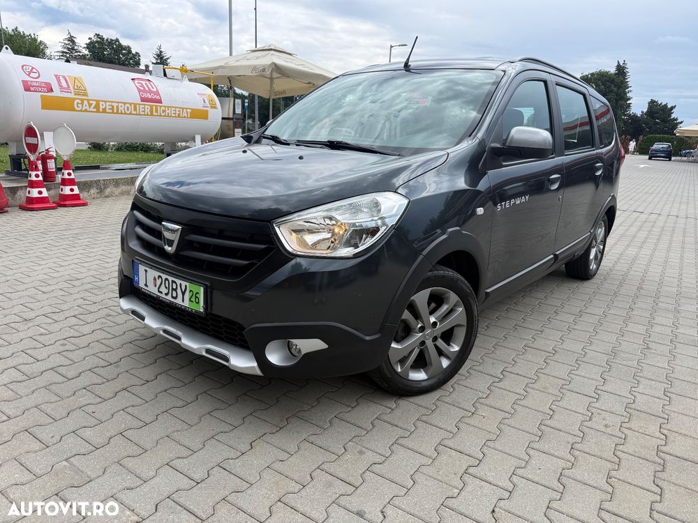 Dacia Lodgy 1.2 TCe Stepway - 1