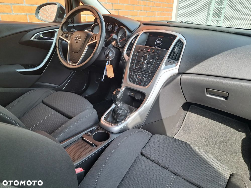 Opel Astra 1.6 Turbo Innovation - 10