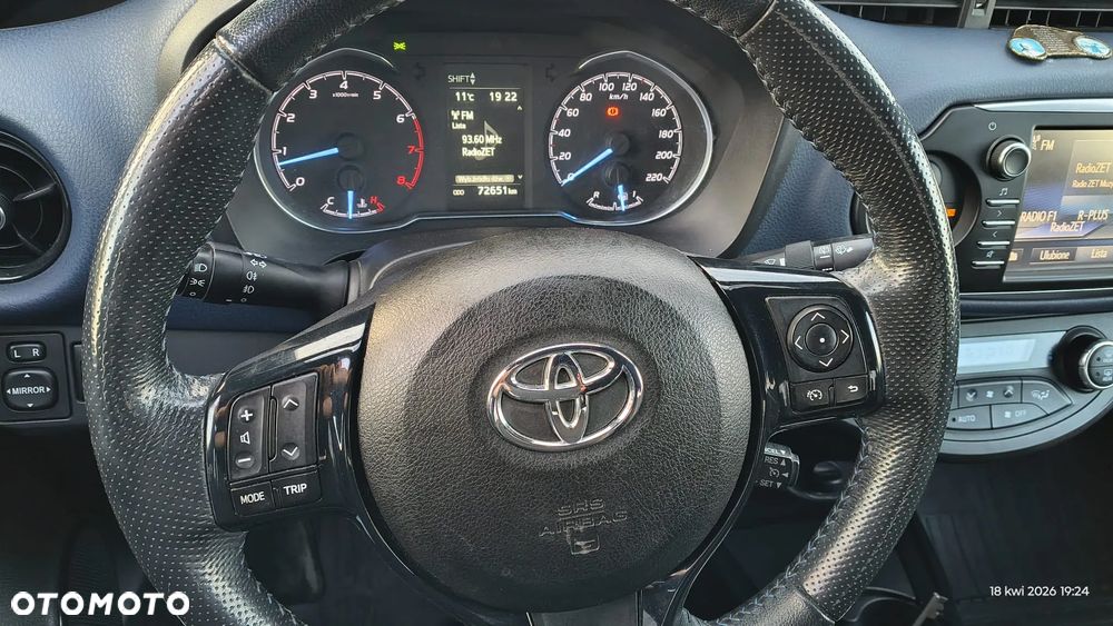 Toyota Yaris 1.5 Dynamic - 6