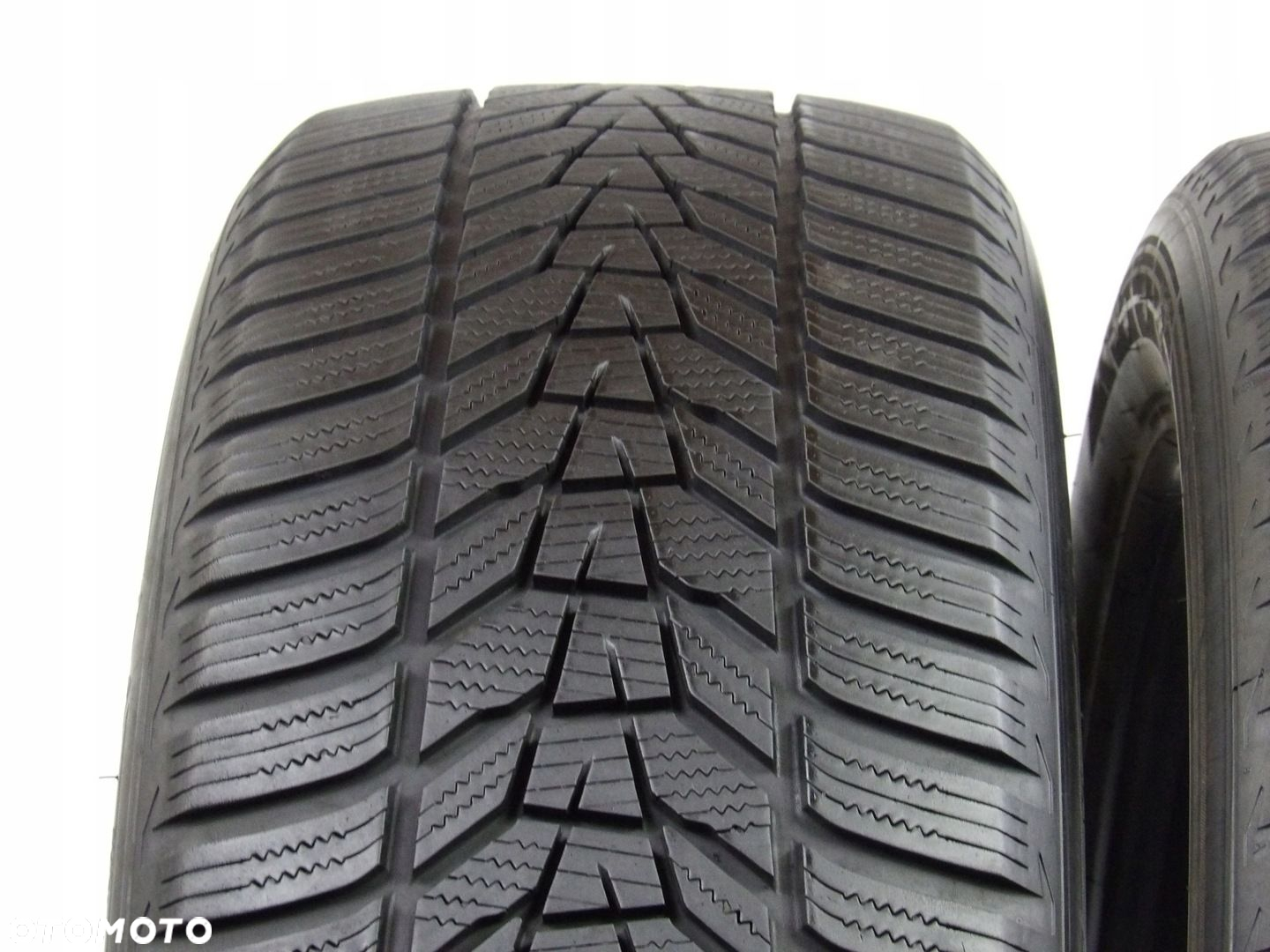 2X opony 235/55R19 HANKOOK WINTER ICEPT EVO 3 X - 2