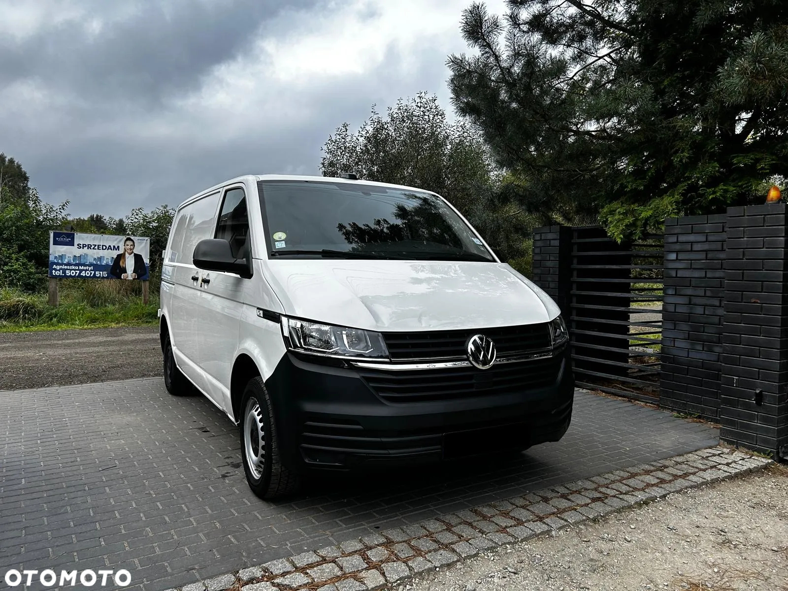 Volkswagen Transporter - 2