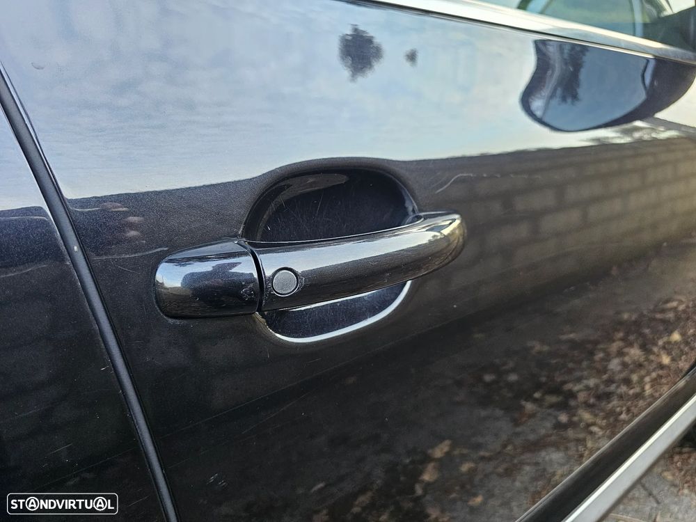 VW Touareg 5.0 V10 TDI Auto Individual - 11