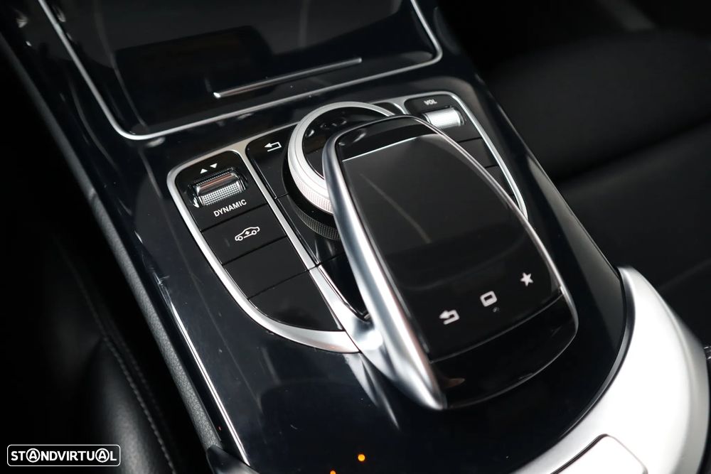 Mercedes-Benz C 300 BlueTEC Hybrid AMG Line - 20