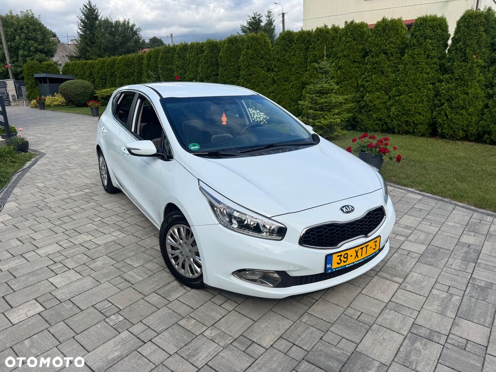 Kia Ceed 1.6 GDI Platinum Edition - 3