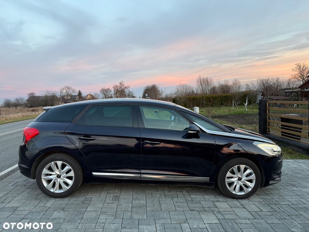 Citroën DS5 Hybrid4 EGS6 SportChic - 8