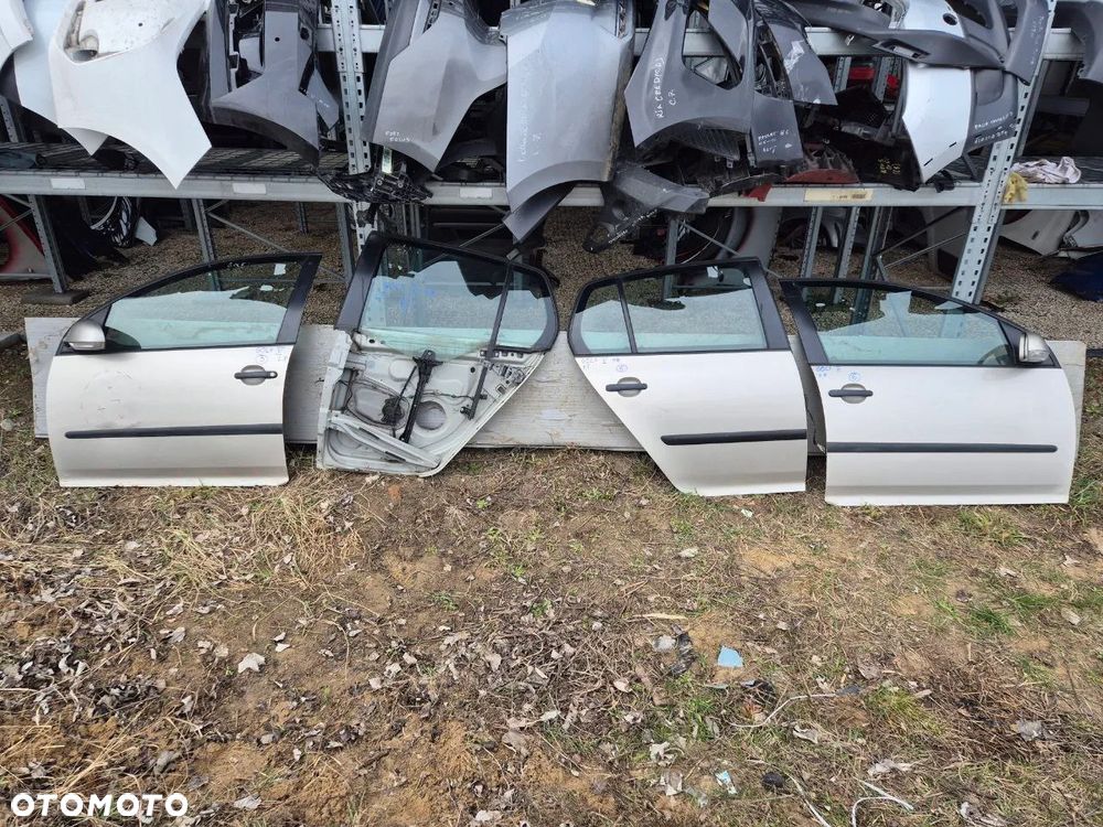 DRZWI VOLKSWAGEN GOLF V - 1