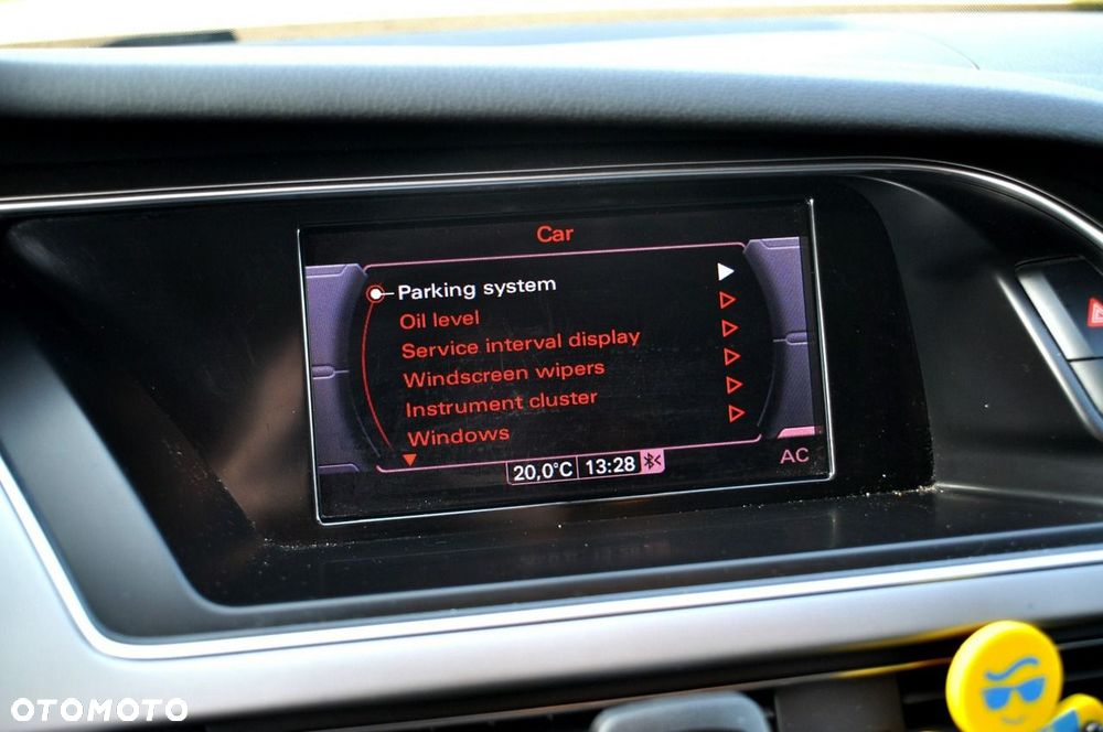 Audi A4 Avant 2.0 TDI DPF Ambiente - 18