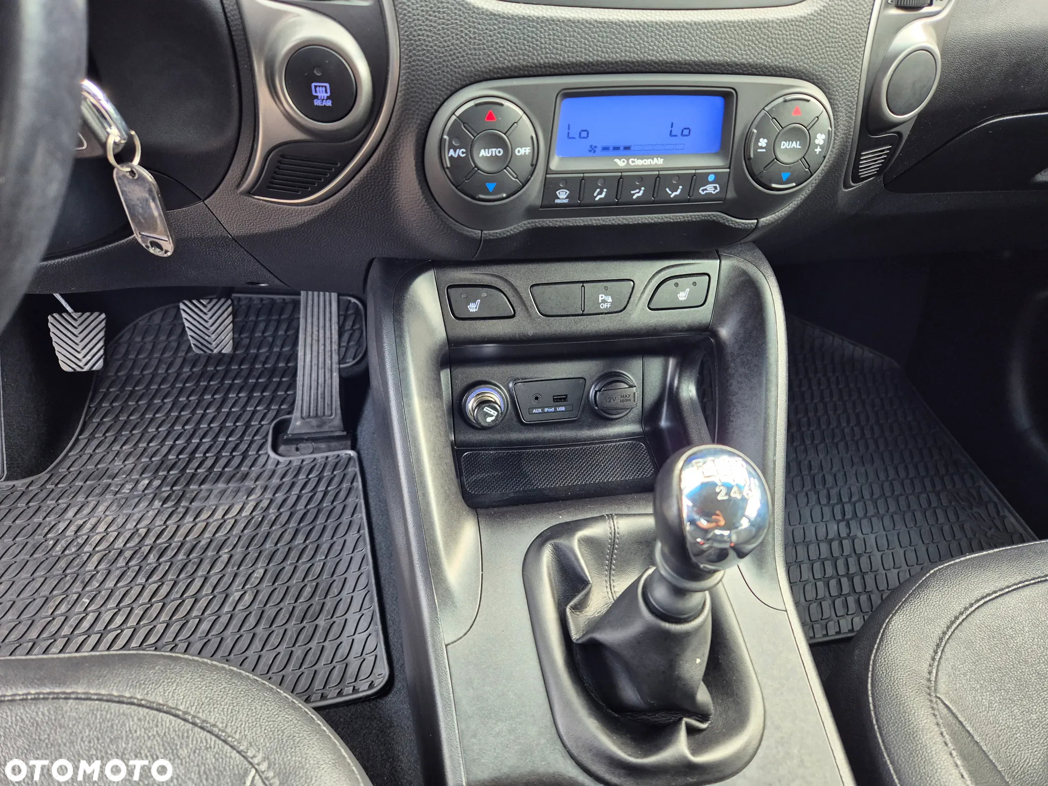 Hyundai ix35 1.6 2WD Fifa World Cup Edition - 29