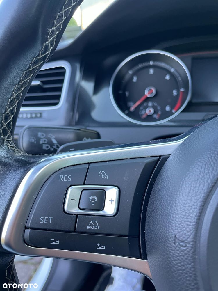 Volkswagen Golf GTD 2.0 TDI SCR DSG - 10