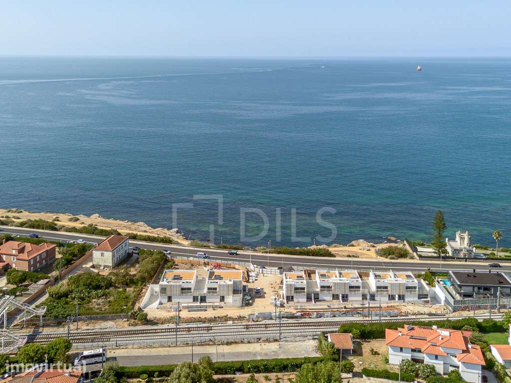 Moradia T3 contemporânea, com vista total frontal de mar e jardim p... - Grande imagem: 3/42