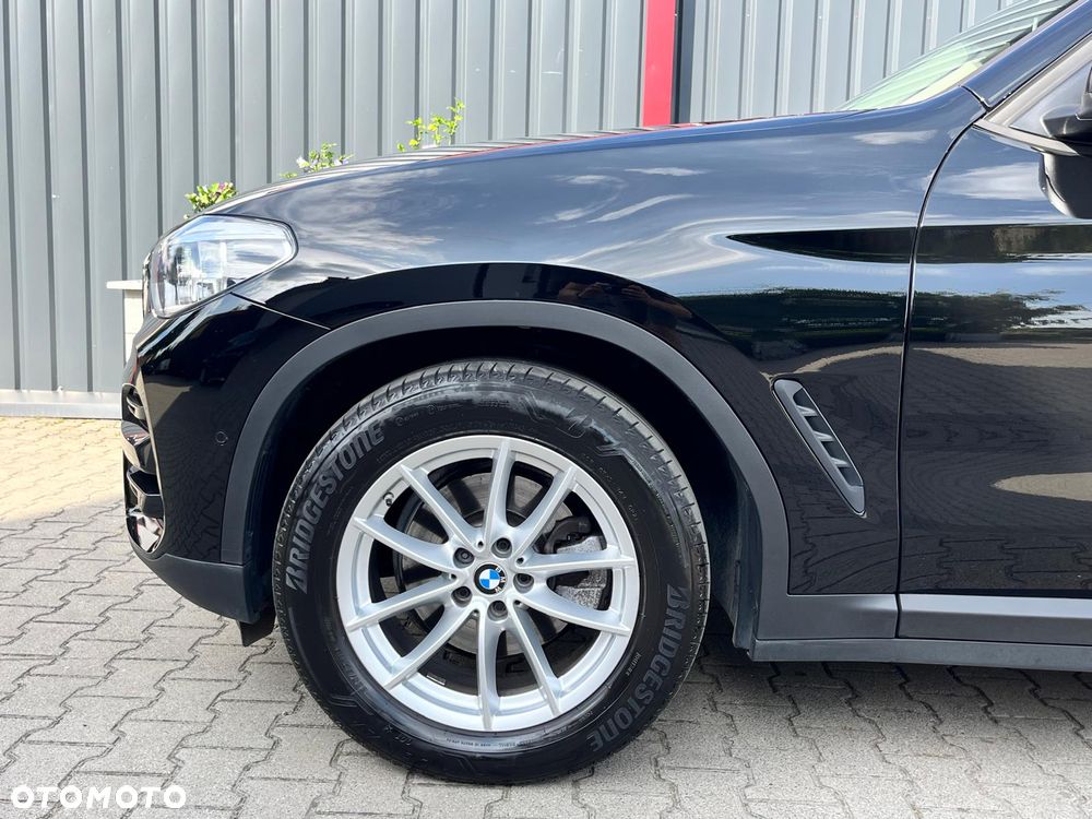 BMW X3 xDrive20i GPF - 9
